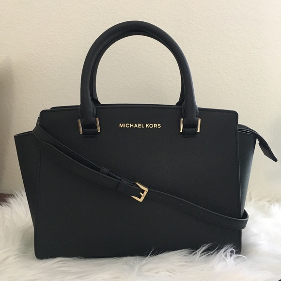 Last one✨Michael Kors medium black Selma Satchel - Picture 4 of 8